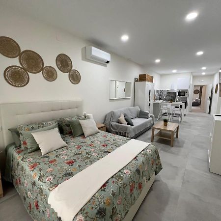 Centro Estudio Trinidad Malaga 3 Εξωτερικό φωτογραφία